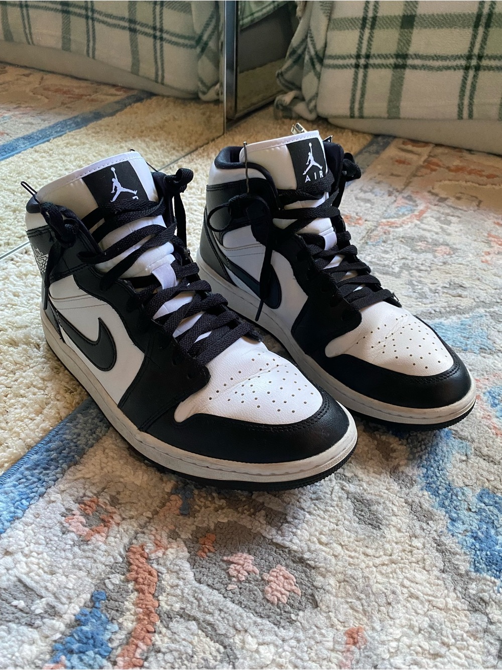 Air Jordan 1 Retro High OG - Black/White